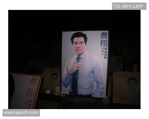 费翔与足球明星的相似之处探讨谁更具魅力与风采